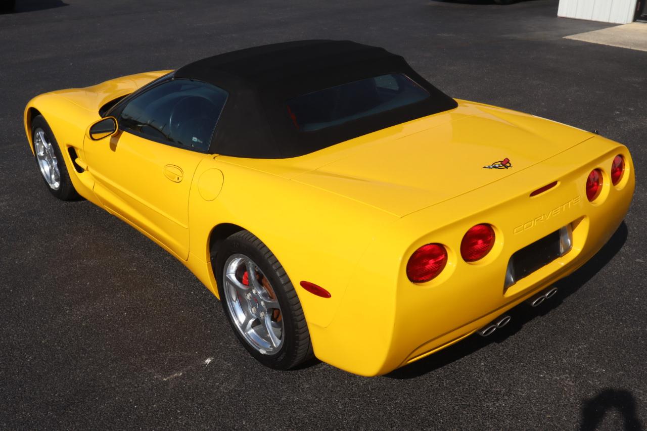 Chevrolet Corvette 2dr Convertible 2000