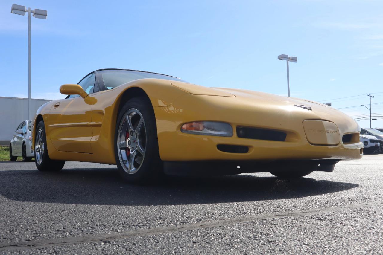 Chevrolet Corvette 2dr Convertible 2000