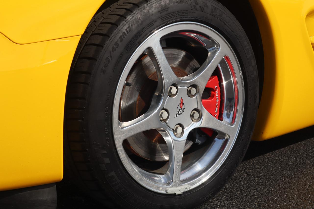 Chevrolet Corvette 2dr Convertible 2000