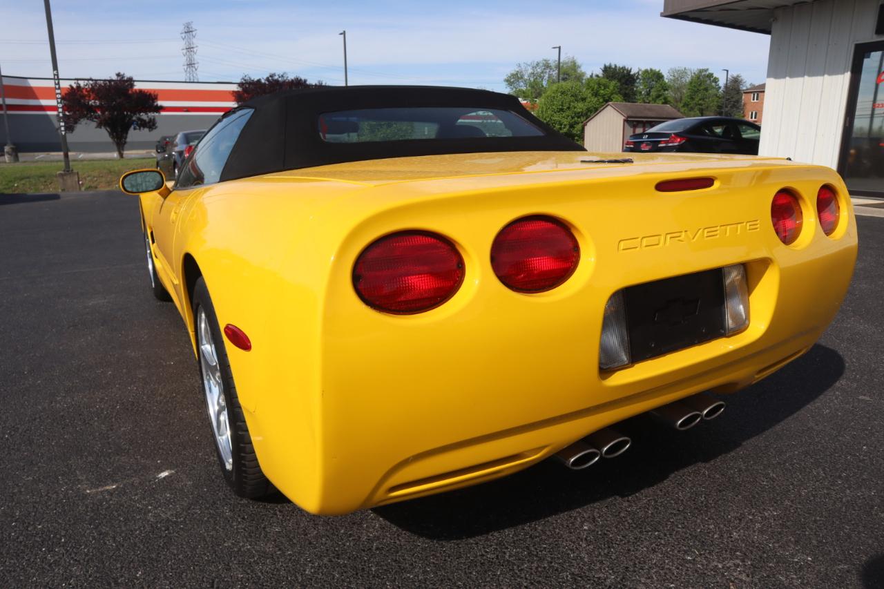 Chevrolet Corvette 2dr Convertible 2000