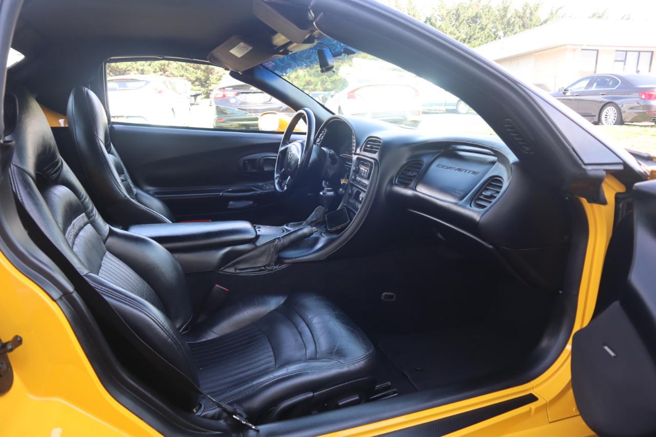 Chevrolet Corvette 2dr Convertible 2000