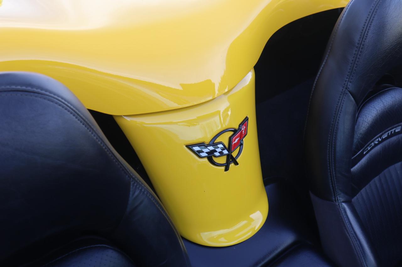 Chevrolet Corvette 2dr Convertible 2000