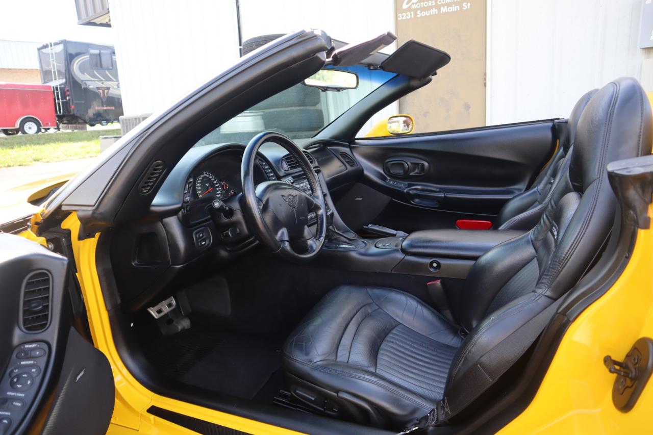 Chevrolet Corvette 2dr Convertible 2000