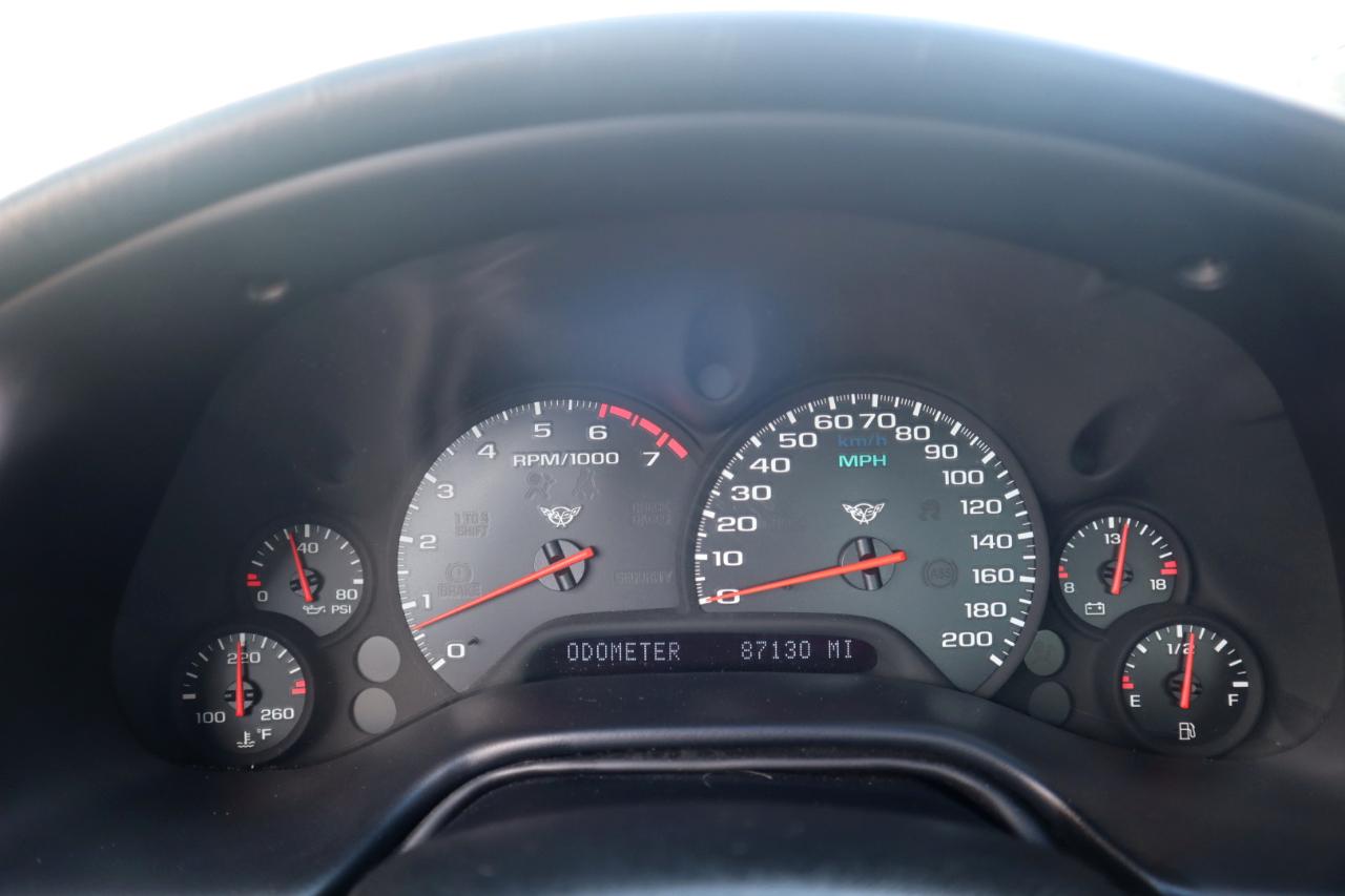 Chevrolet Corvette 2dr Convertible 2000