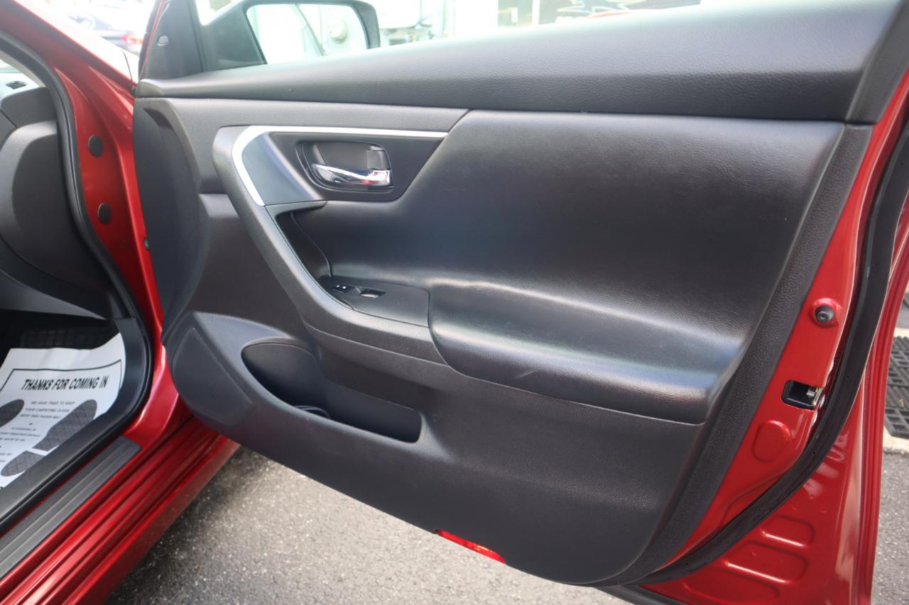Nissan Altima 4dr Sdn I4 2.5 2016