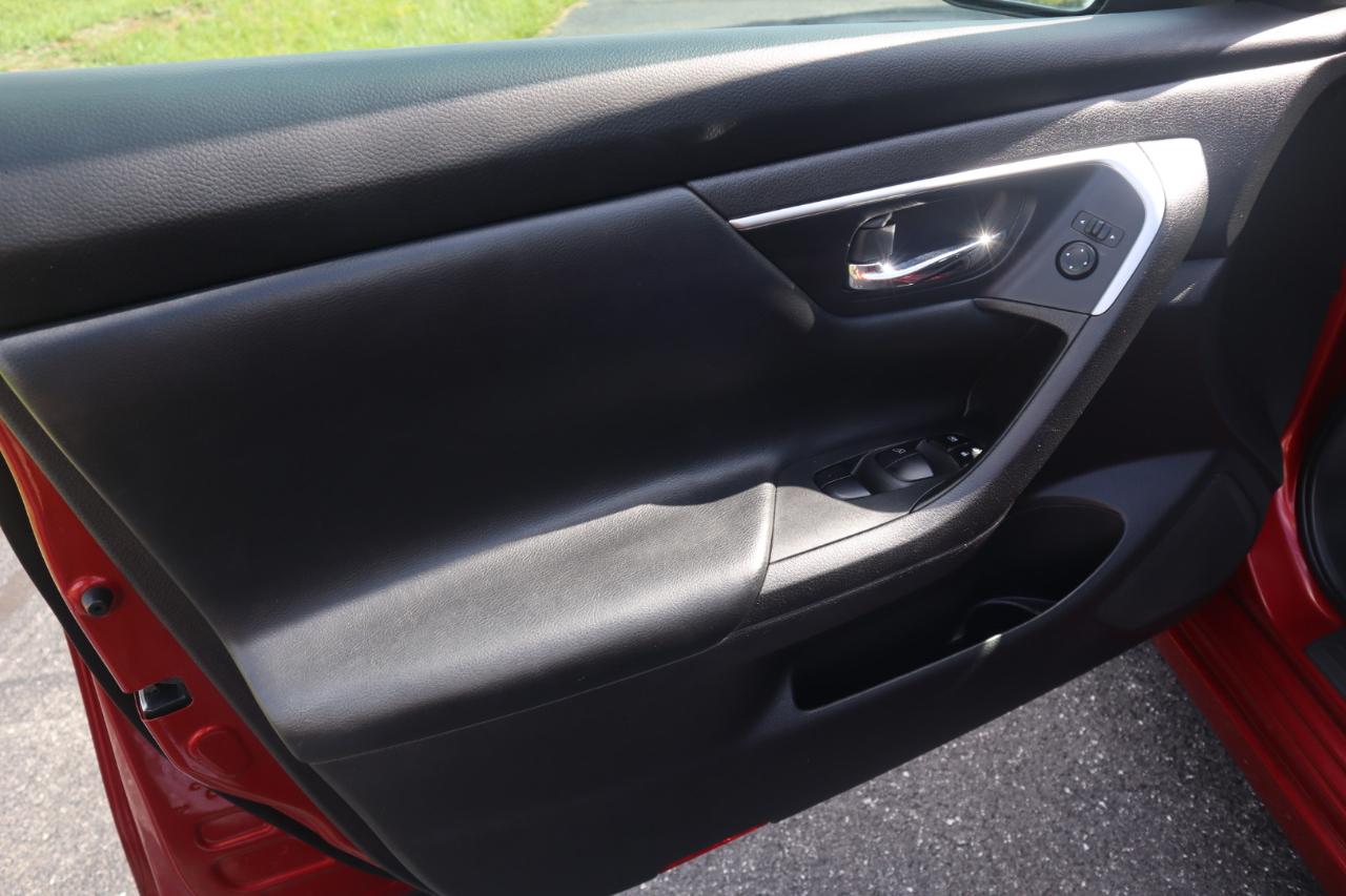 Nissan Altima 4dr Sdn I4 2.5 2016