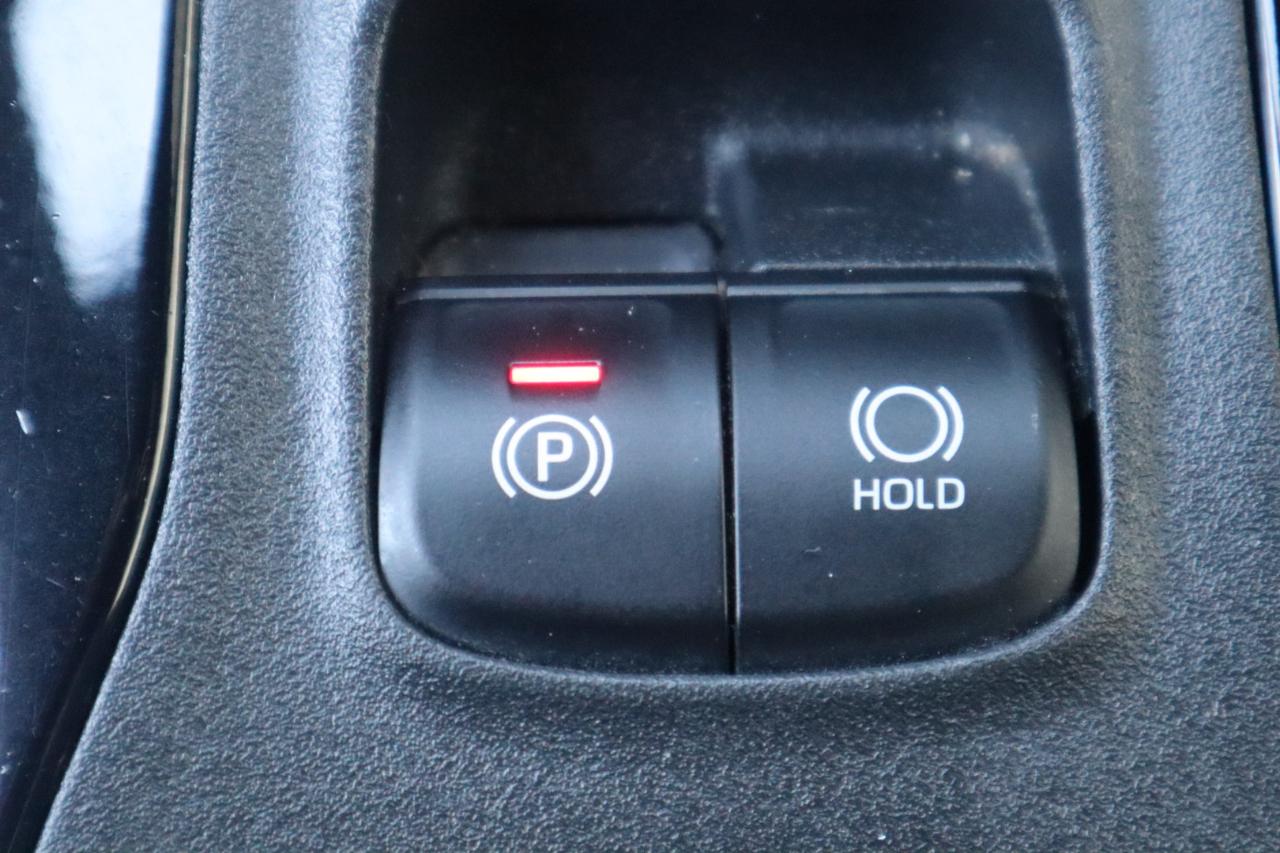 Toyota Corolla SE CVT (Natl) 2020