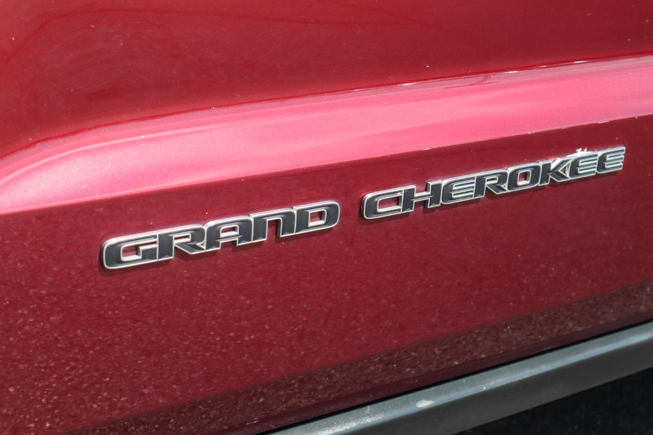 Jeep Grand Cherokee Laredo 4x4 *Ltd Avail* 2018