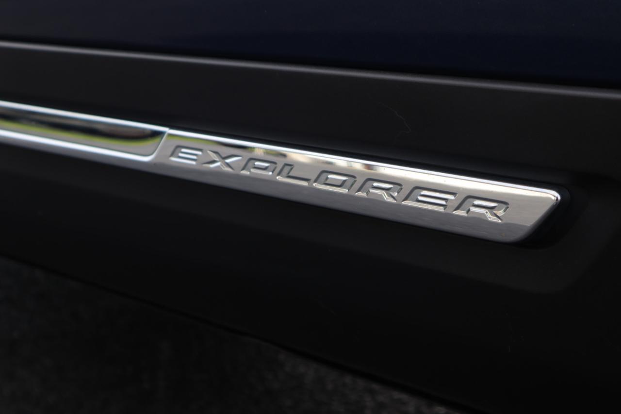 Ford Explorer XLT 4WD 2017