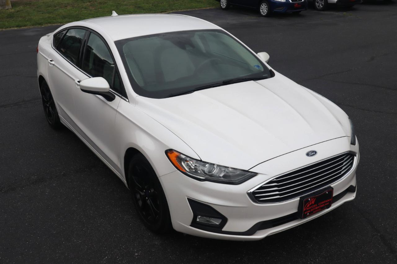 Ford Fusion SE FWD 2019