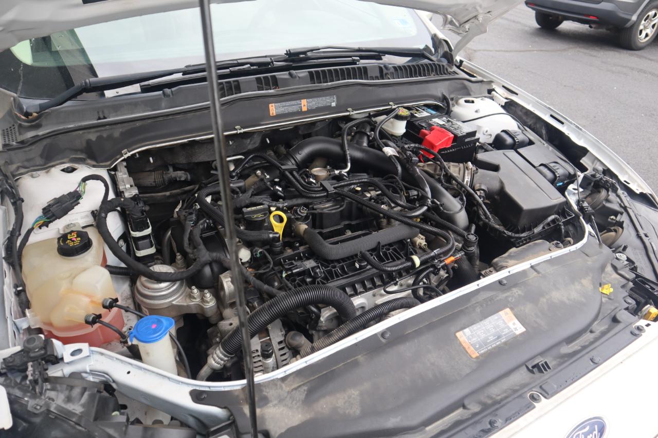 Ford Fusion SE FWD 2019