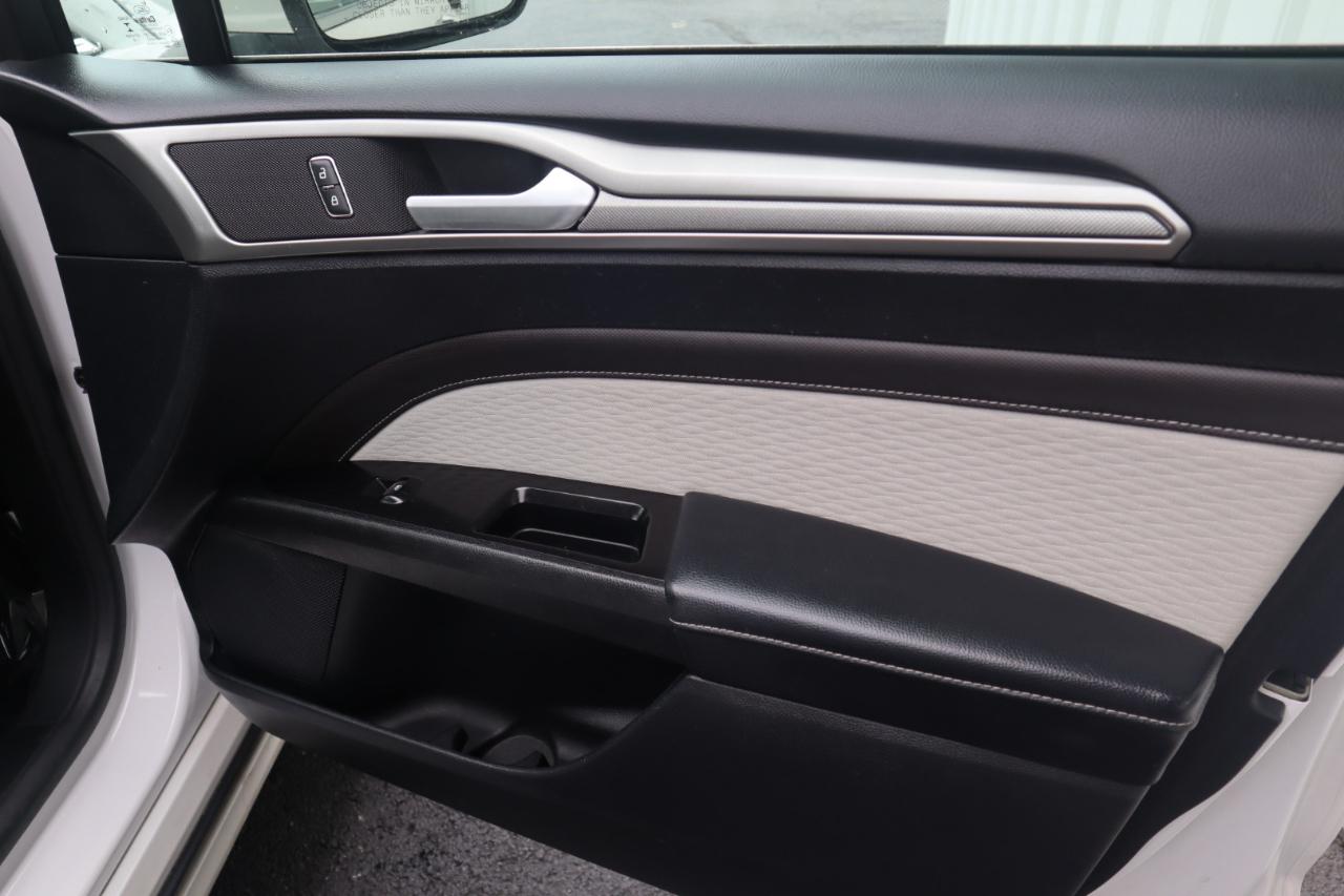 Ford Fusion SE FWD 2019