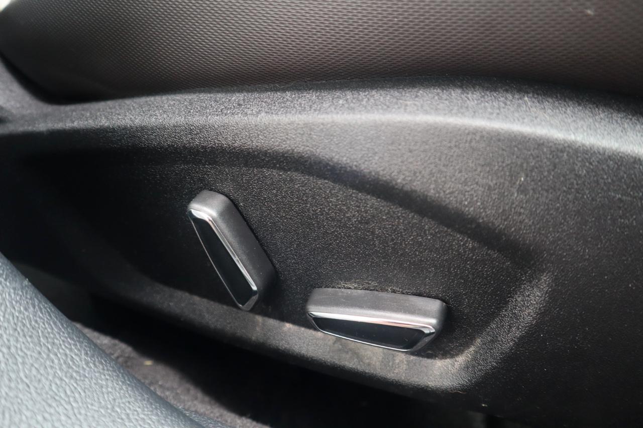 Ford Fusion SE FWD 2019