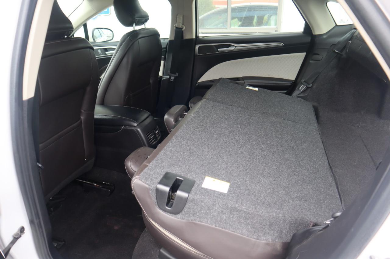 Ford Fusion SE FWD 2019