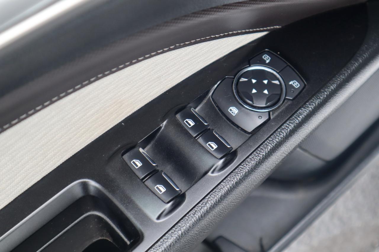 Ford Fusion SE FWD 2019