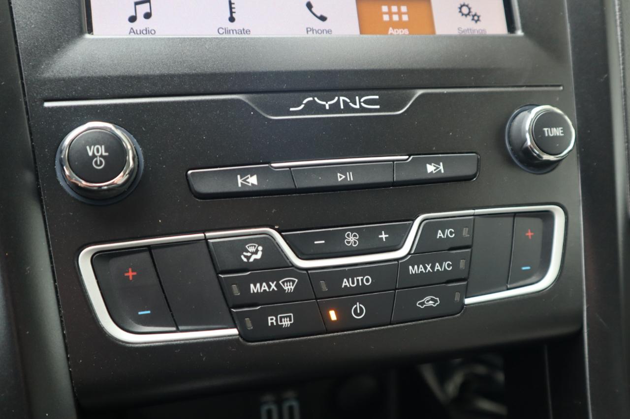 Ford Fusion SE FWD 2019