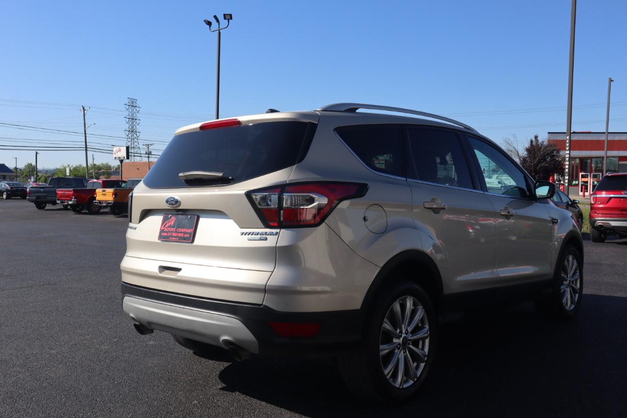 Ford Escape Titanium 4WD 2017