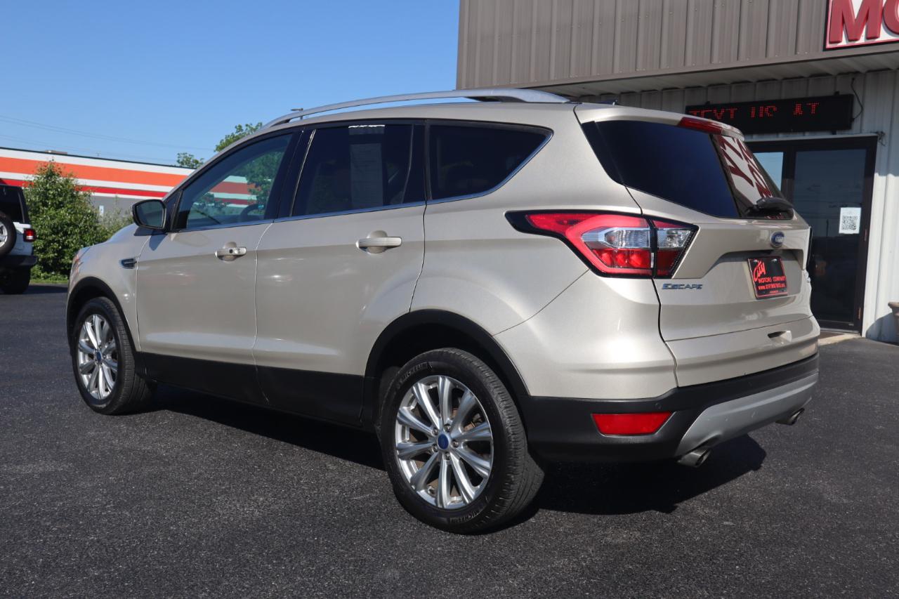 Ford Escape Titanium 4WD 2017