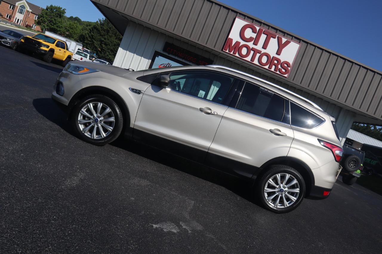 Ford Escape Titanium 4WD 2017