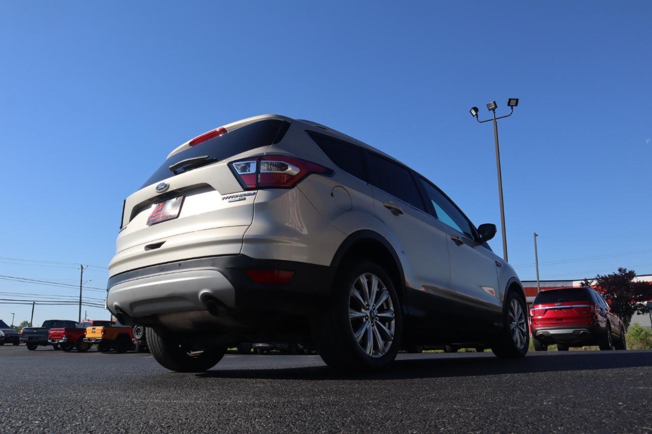 Ford Escape Titanium 4WD 2017