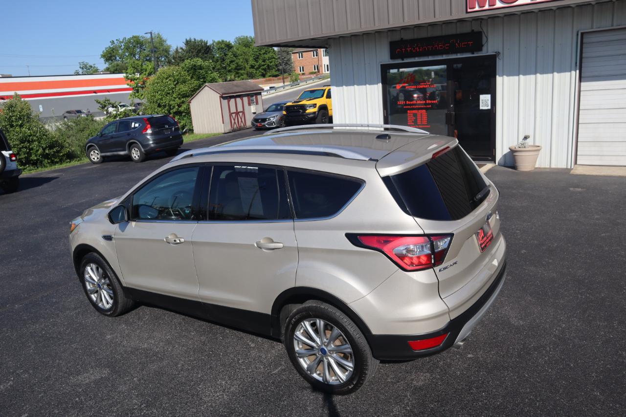 Ford Escape Titanium 4WD 2017