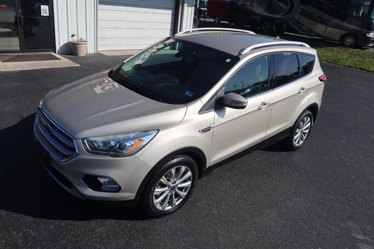 Ford Escape Titanium 4WD 2017