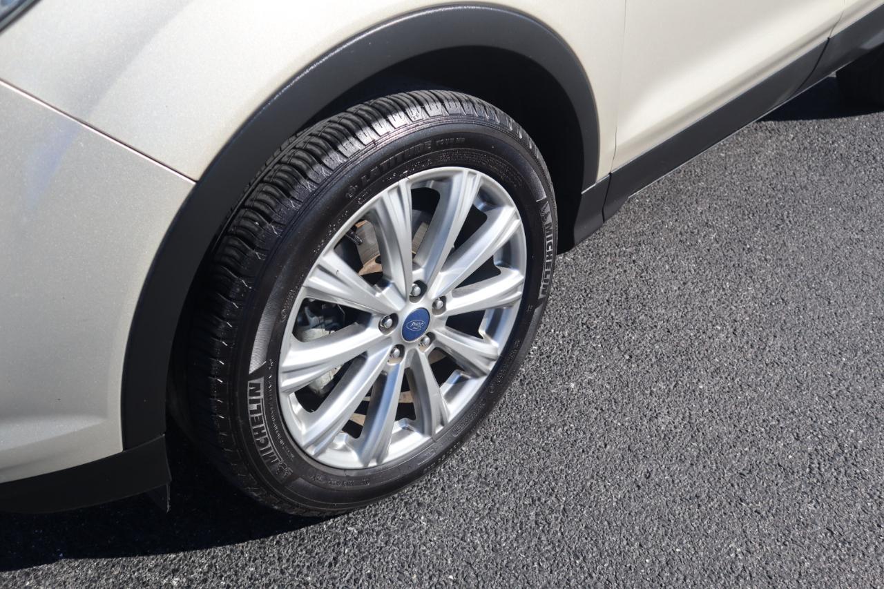 Ford Escape Titanium 4WD 2017