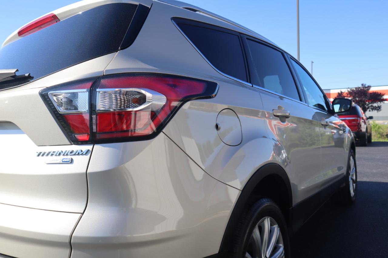 Ford Escape Titanium 4WD 2017