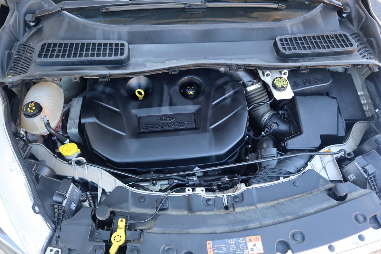 Ford Escape Titanium 4WD 2017