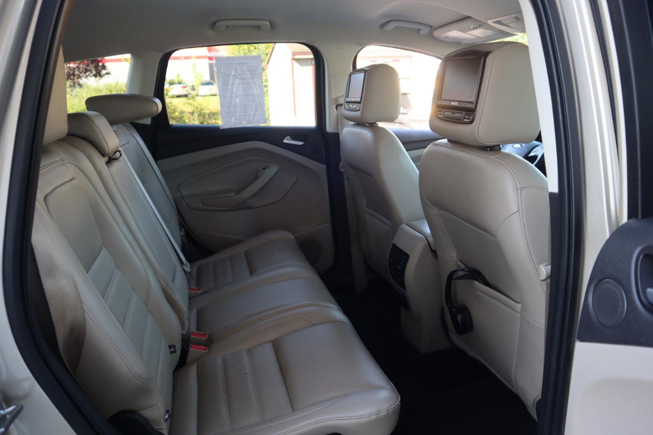Ford Escape Titanium 4WD 2017