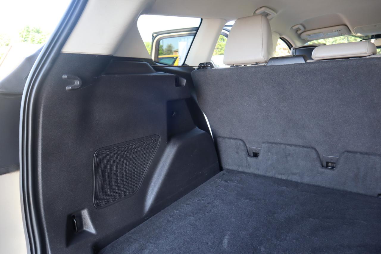 Ford Escape Titanium 4WD 2017