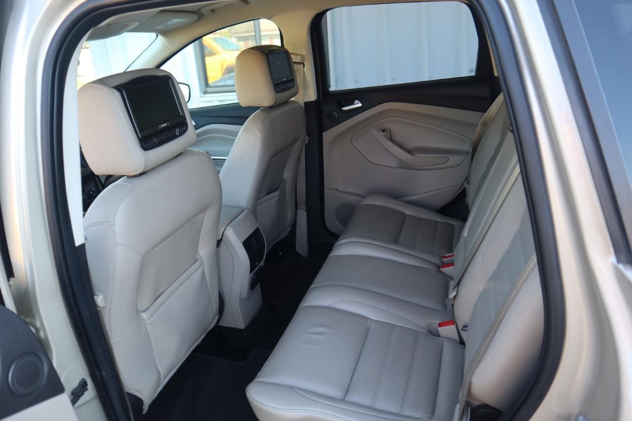 Ford Escape Titanium 4WD 2017