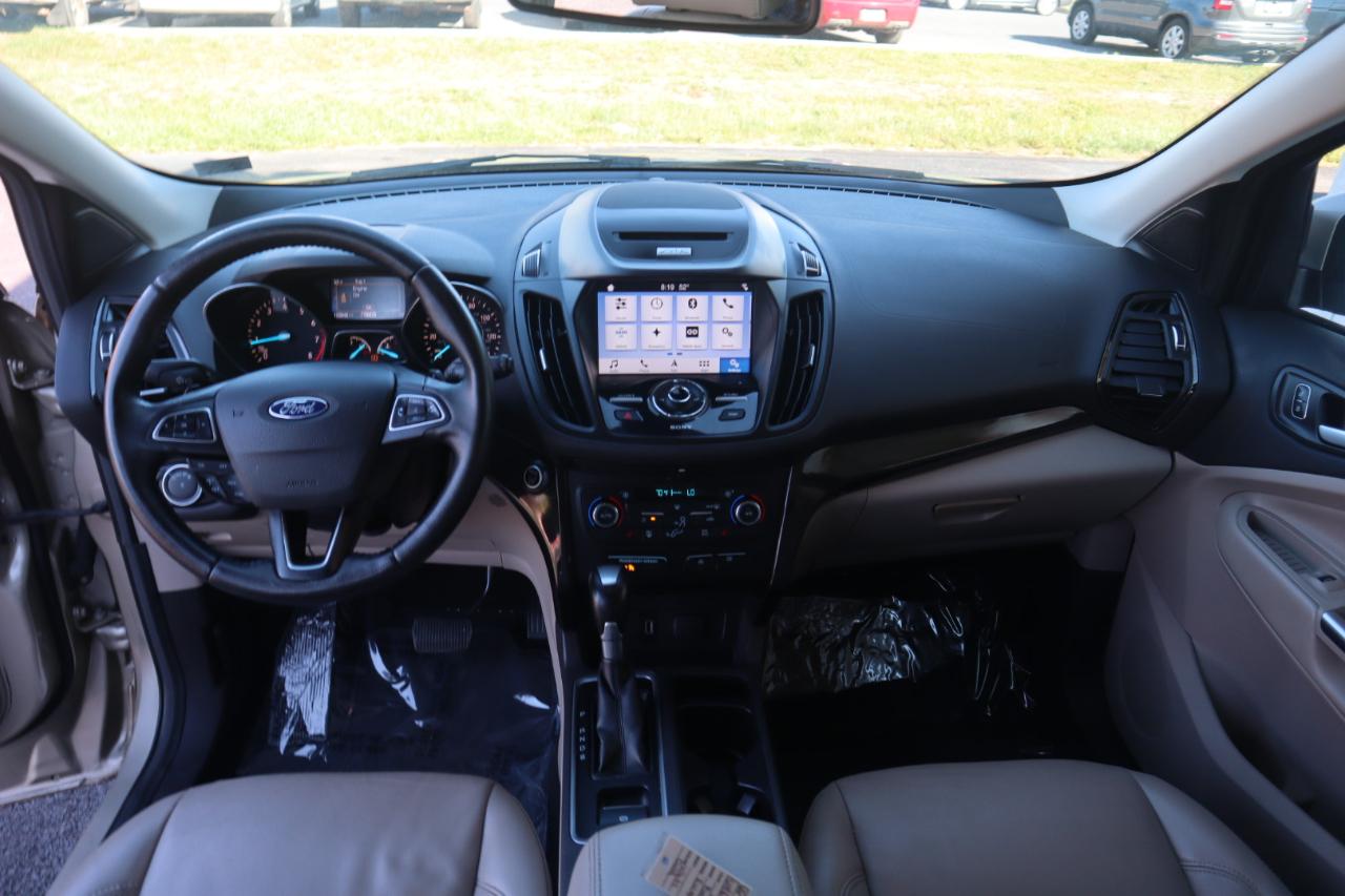Ford Escape Titanium 4WD 2017