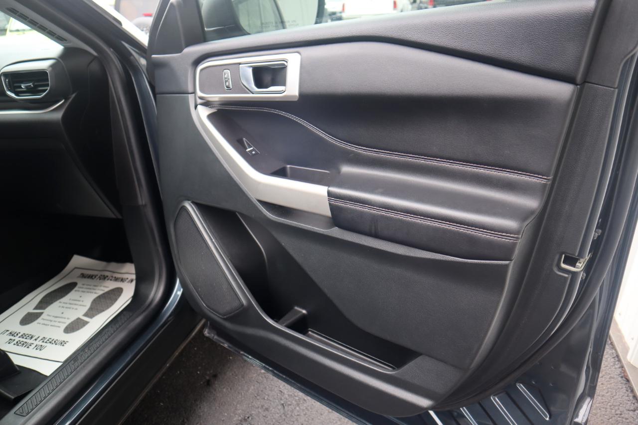 Ford Explorer XLT 4WD 2022