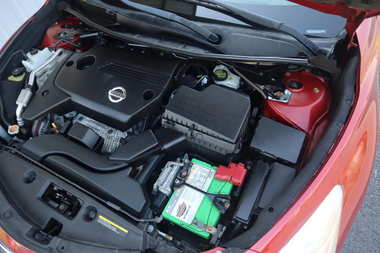Nissan Altima 4dr Sdn I4 2.5 SV 2015
