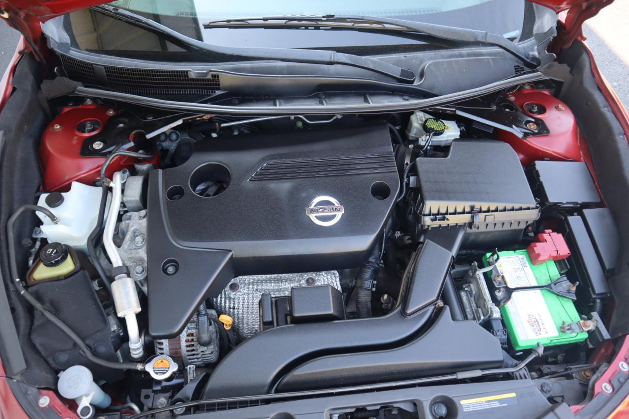 Nissan Altima 4dr Sdn I4 2.5 SV 2015