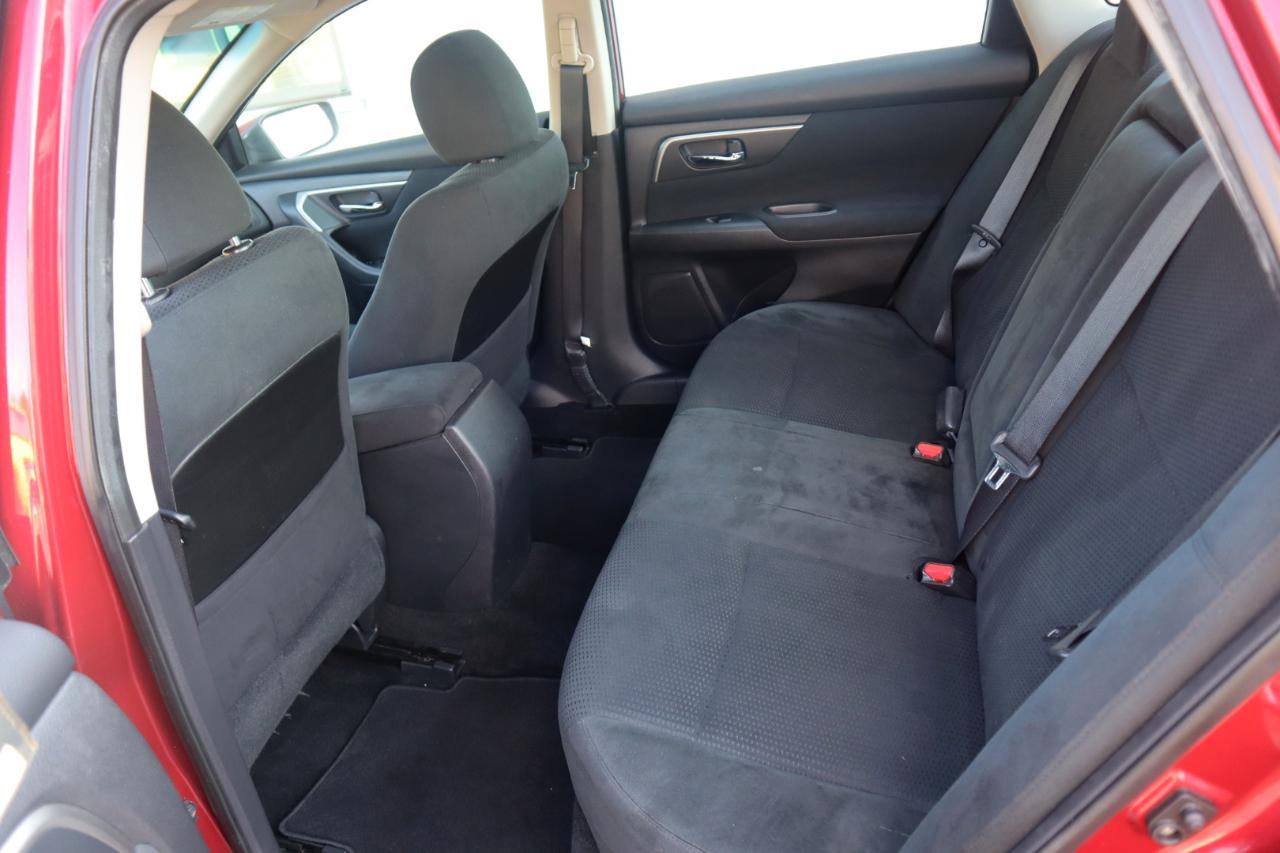 Nissan Altima 4dr Sdn I4 2.5 SV 2015