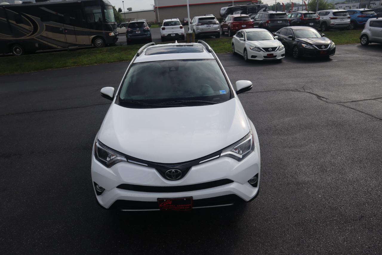 Toyota RAV4 XLE AWD (Natl) 2017