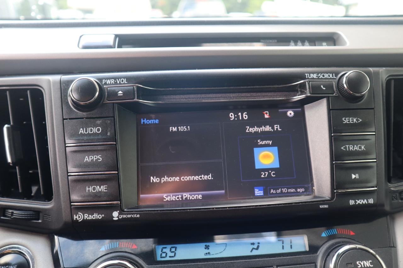 Toyota RAV4 XLE AWD (Natl) 2017