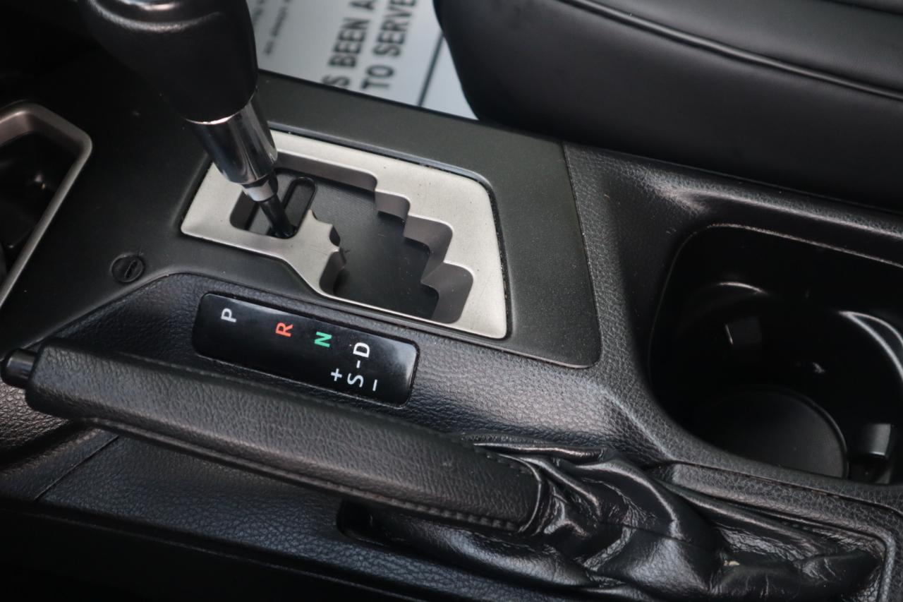 Toyota RAV4 XLE AWD (Natl) 2017