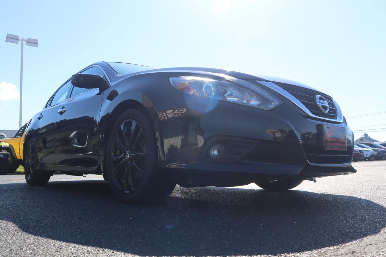 Nissan Altima 2.5 SR Sedan 2017
