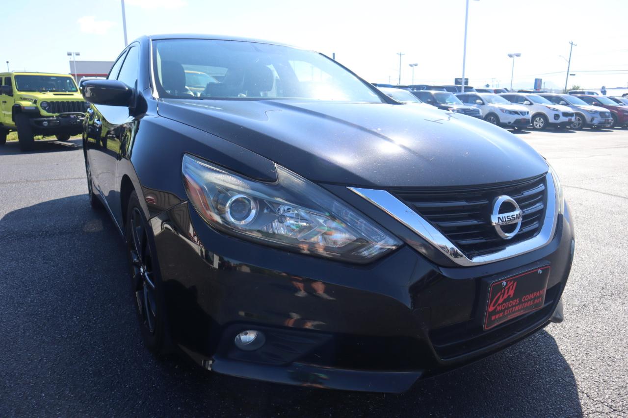 Nissan Altima 2.5 SR Sedan 2017