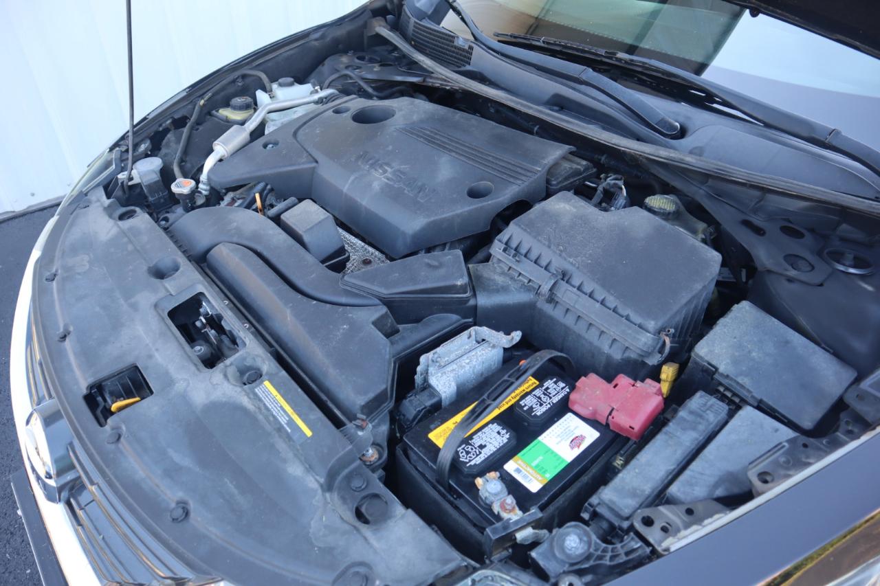 Nissan Altima 2.5 SR Sedan 2017