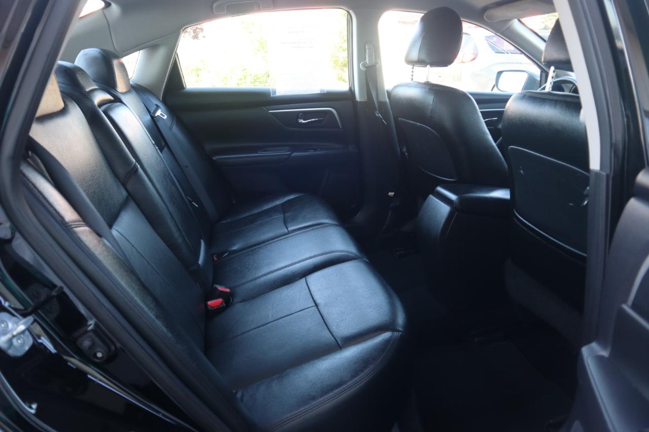 Nissan Altima 2.5 SR Sedan 2017