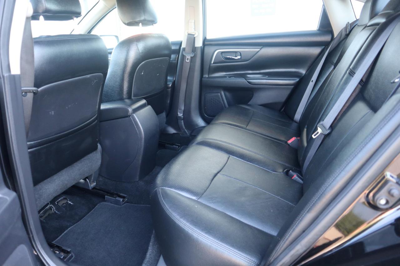 Nissan Altima 2.5 SR Sedan 2017
