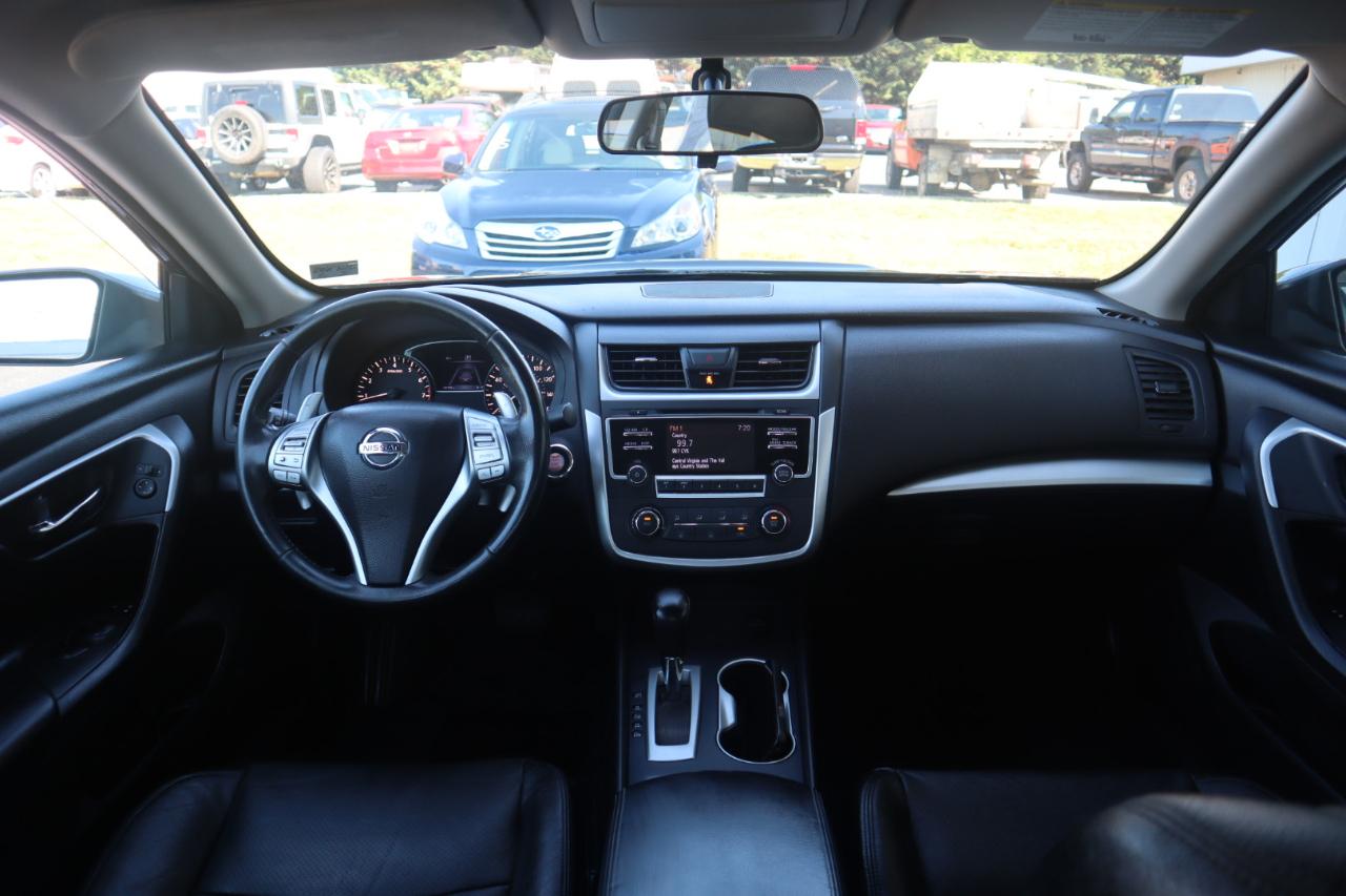 Nissan Altima 2.5 SR Sedan 2017