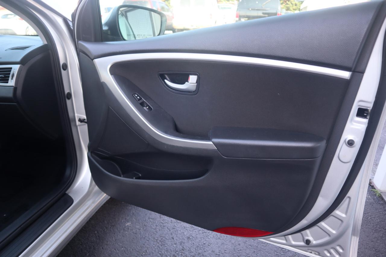 Hyundai Elantra GT 5dr HB Auto 2014