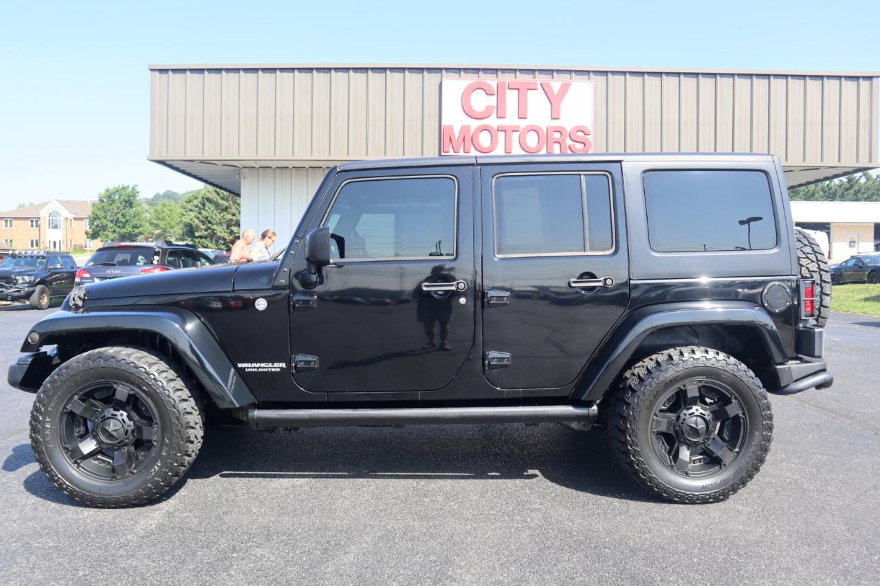 Jeep Wrangler Unlimited 4WD 4dr Sahara 2015