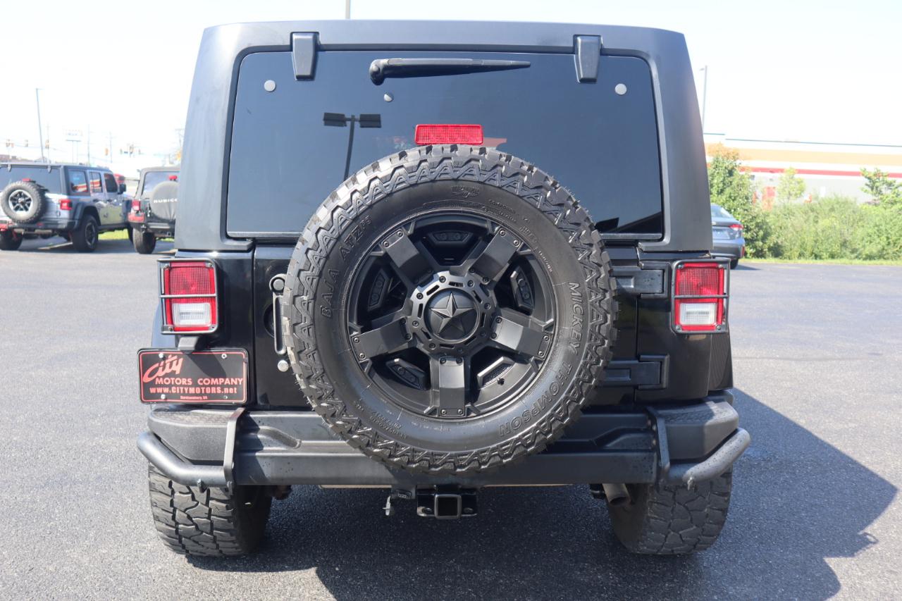 Jeep Wrangler Unlimited 4WD 4dr Sahara 2015