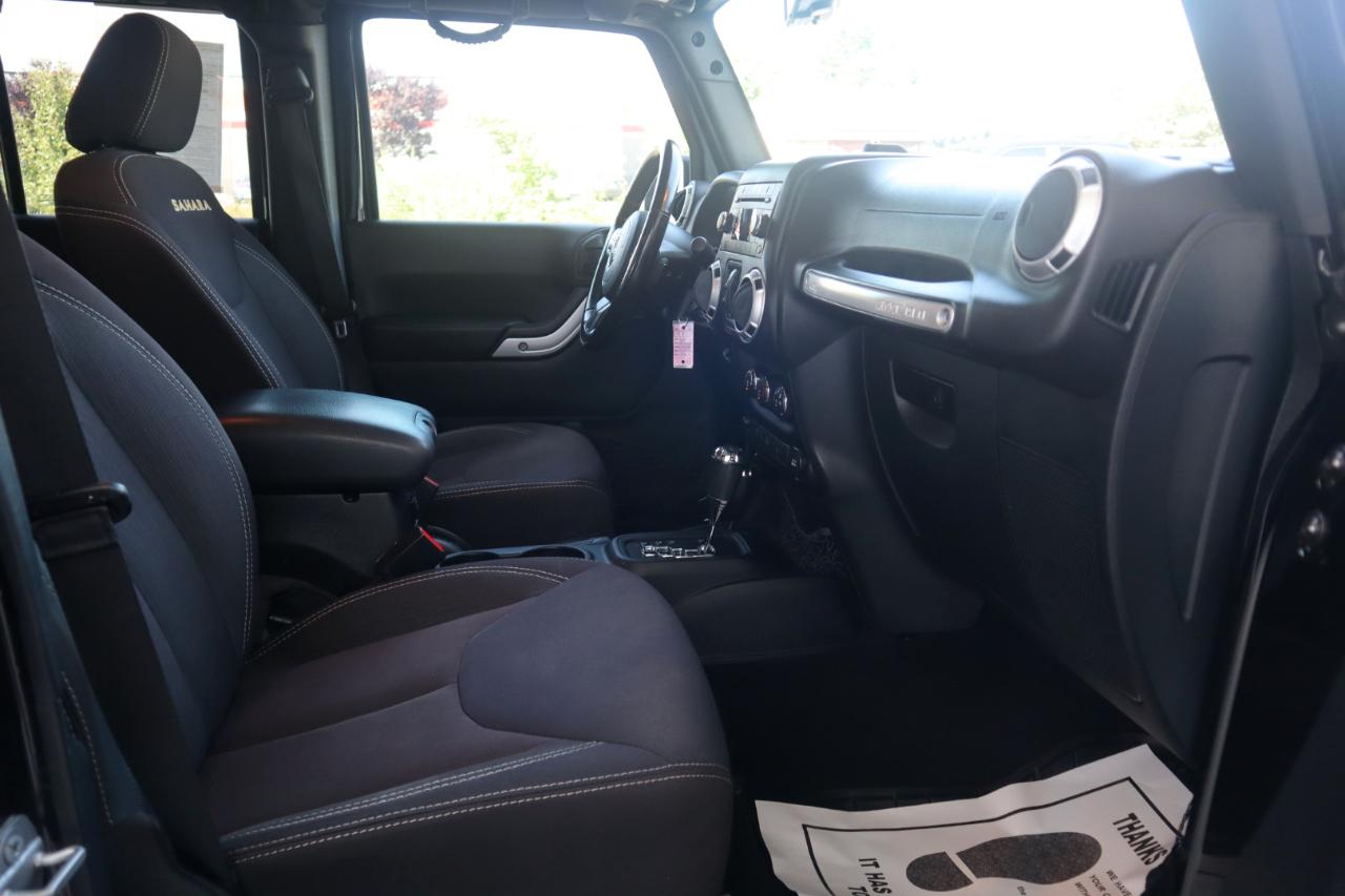 Jeep Wrangler Unlimited 4WD 4dr Sahara 2015